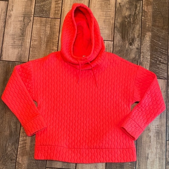 GAP Tops - GAP fit Vibrant Jacquard Neon Coral Quilted Hoodie